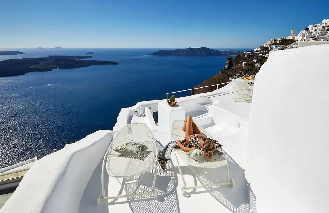 Gitsa Cliff Luxury Villa-1